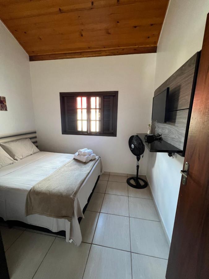 Juquinha Chale Hotel São Bento do Sapucaí Buitenkant foto